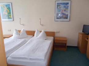 Отель Hotel Zum Sportforum  Бланкенбург-Гарц